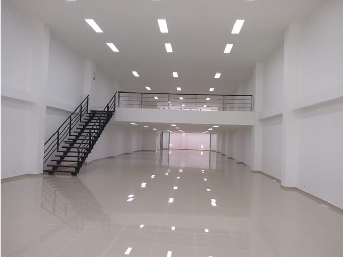 Local en venta en El Cedro, Cali, 660 m² · foto 7 de 12