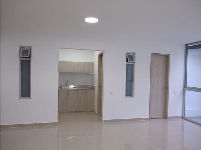 Local en venta en El Cedro, Cali, 660 m² · foto 9 de 12
