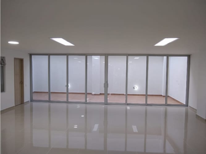 Local en venta en El Cedro, Cali, 660 m² · foto 11 de 12