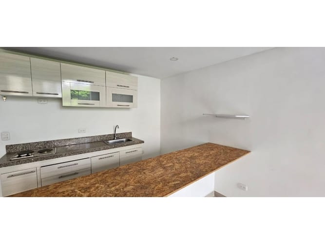 Edificio en venta en Santa Teresita, Cali, 1210 m² · foto 14 de 24