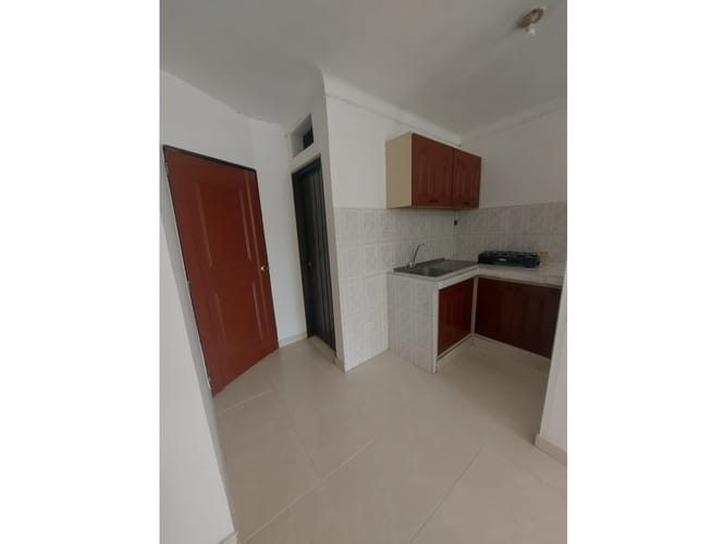 Edificio en venta en Alameda, Cali, 240 m² · foto 5 de 24