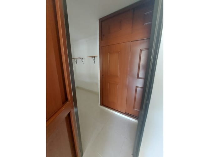 Edificio en venta en Alameda, Cali, 240 m² · foto 14 de 24