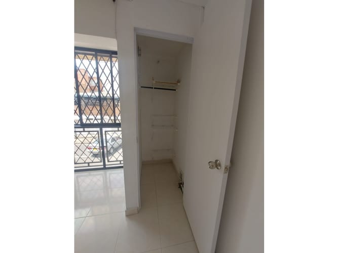 Edificio en venta en Alameda, Cali, 240 m² · foto 17 de 24