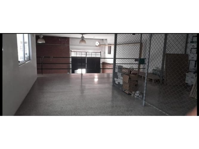 Bodega en arriendo en Obrero, Cali, 500 m² · foto 3 de 13