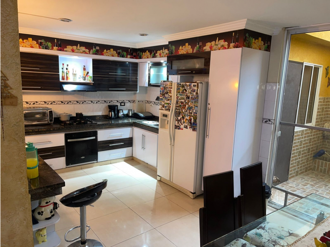 Casa de 5 alcobas en venta en Juan De Ampudia, Jamundí, 265 m² · foto 3 de 24