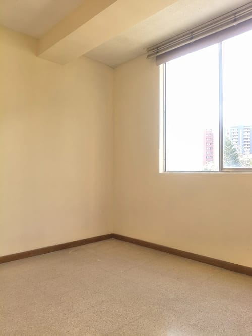 Apartamento de 3 alcobas en arriendo en Loma De Los Bernal, Medellín, 77 m² · foto 10 de 10