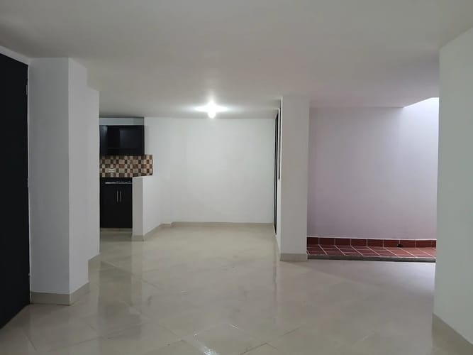 Apartamento de 4 alcobas en arriendo en Los Angeles, Medellín, 95 m² · foto 2 de 10