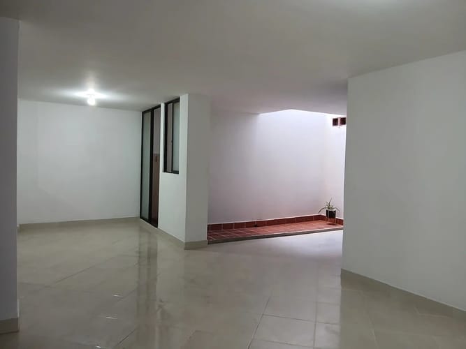 Apartamento de 4 alcobas en arriendo en Los Angeles, Medellín, 95 m² · foto 3 de 10