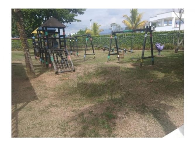 Lote en venta en Alfaguara, Jamundí, 225 m² · foto 2 de 5
