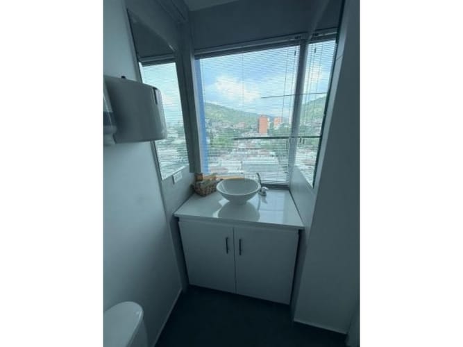 Oficina en venta en Santa Monica, Cali, 51 m² · foto 4 de 11