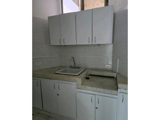 Edificio en arriendo en La Nueva Base, Cali, 320 m² · foto 5 de 11