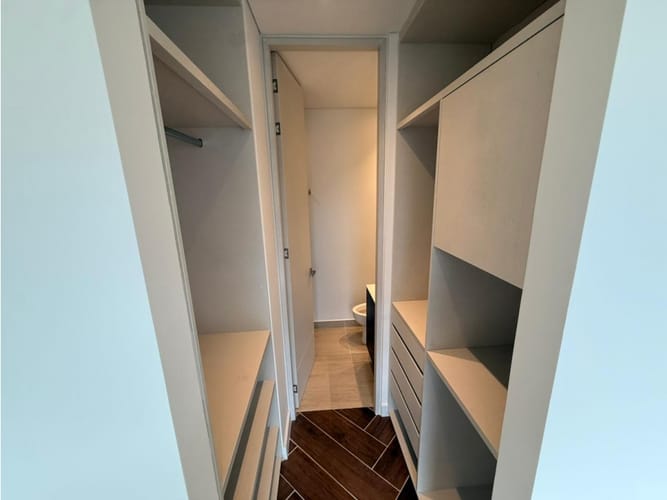 Apartamento de 3 alcobas en venta en Santa Monica, Cali, 163 m² · foto 17 de 24