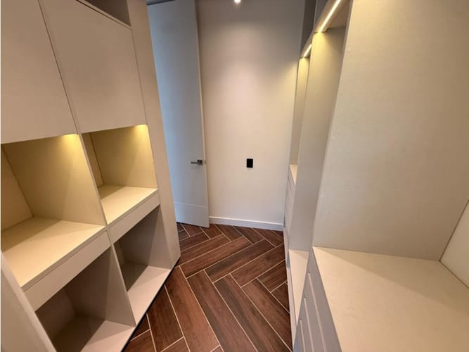 Apartamento de 3 alcobas en venta en Santa Monica, Cali, 163 m² · foto 21 de 24