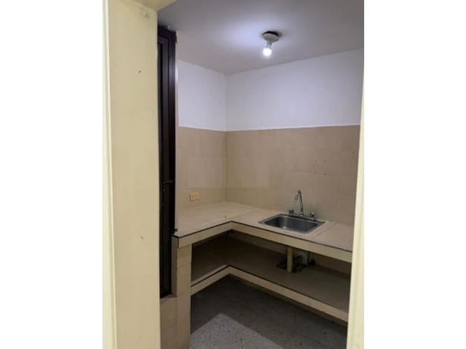 Casa de 9 alcobas en venta en San Vicente, Cali, 350 m² · foto 7 de 10