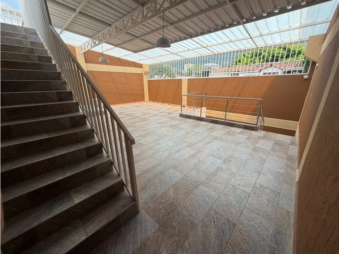 Edificio en venta en La Flora, Cali, 620 m² · foto 5 de 12