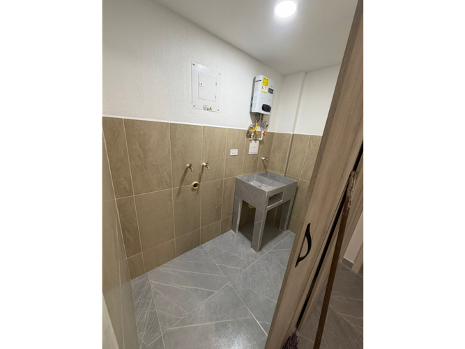 Edificio en venta en La Flora, Cali, 620 m² · foto 11 de 12