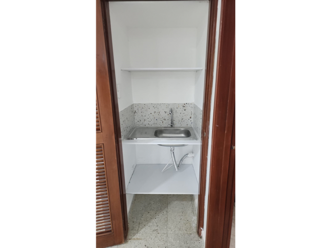 Oficina en arriendo en Santa Monica, Cali, 80 m² · foto 2 de 4