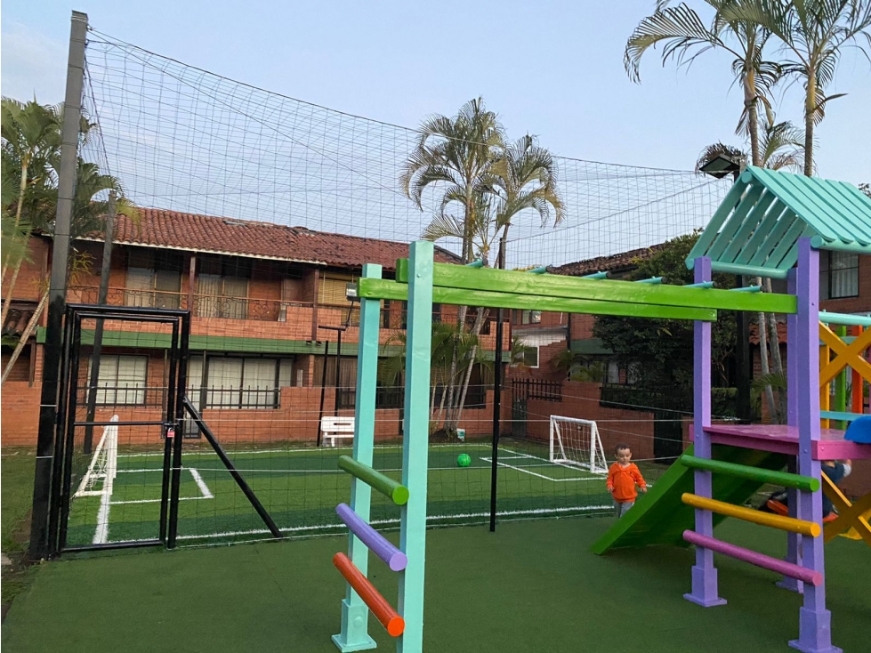 Apartamento en venta en La Hacienda, Cali · foto 2 de 13