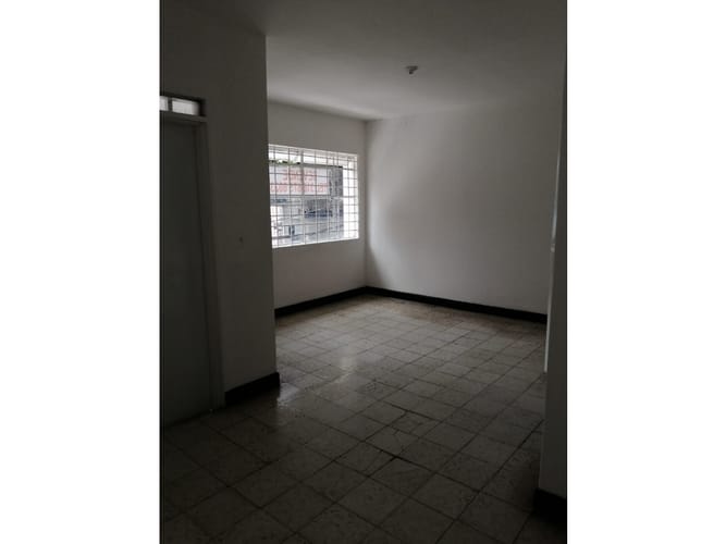 Casa de 6 alcobas en venta en Santa Monica, Cali, 240 m² · foto 19 de 24