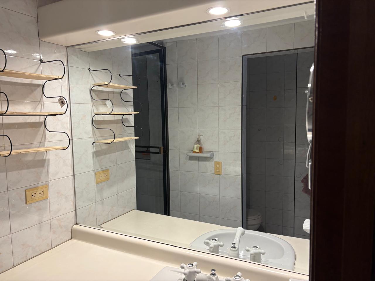 Apartamento en venta en Alhambra, Bogotá · foto 16 de 18