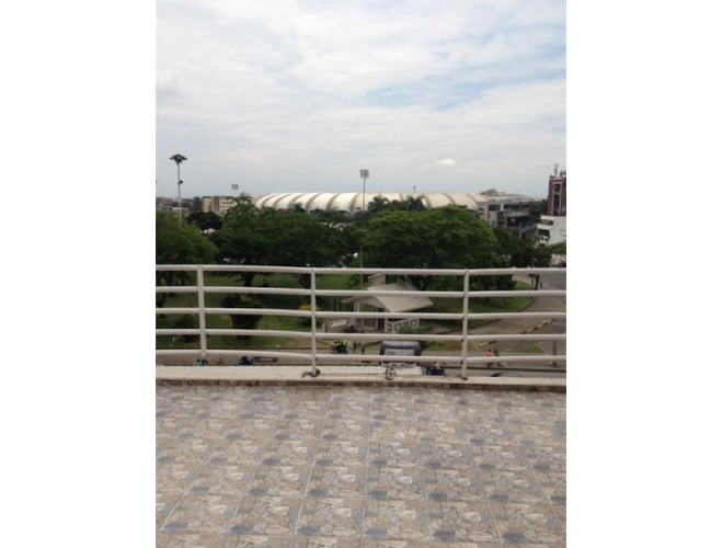 Edificio en venta en San Fernando Viejo, Cali, 1140 m² · foto 2 de 16
