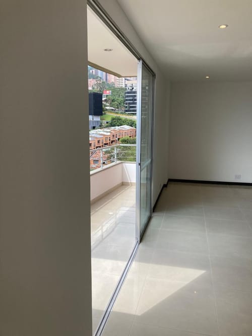 Apartamento en venta en El Poblado, Medellín · foto 11 de 12