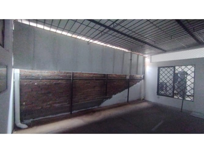 Casa de 3 alcobas en venta en Bretaña, Cali, 370 m² · foto 7 de 18