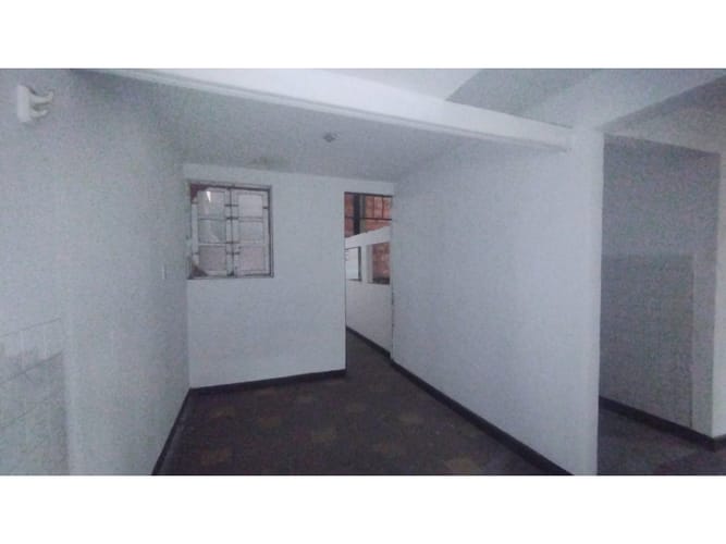 Casa de 3 alcobas en venta en Bretaña, Cali, 370 m² · foto 11 de 18