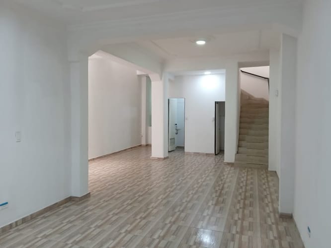 Local en arriendo en San Antonio, Cali, 243 m² · foto 2 de 24