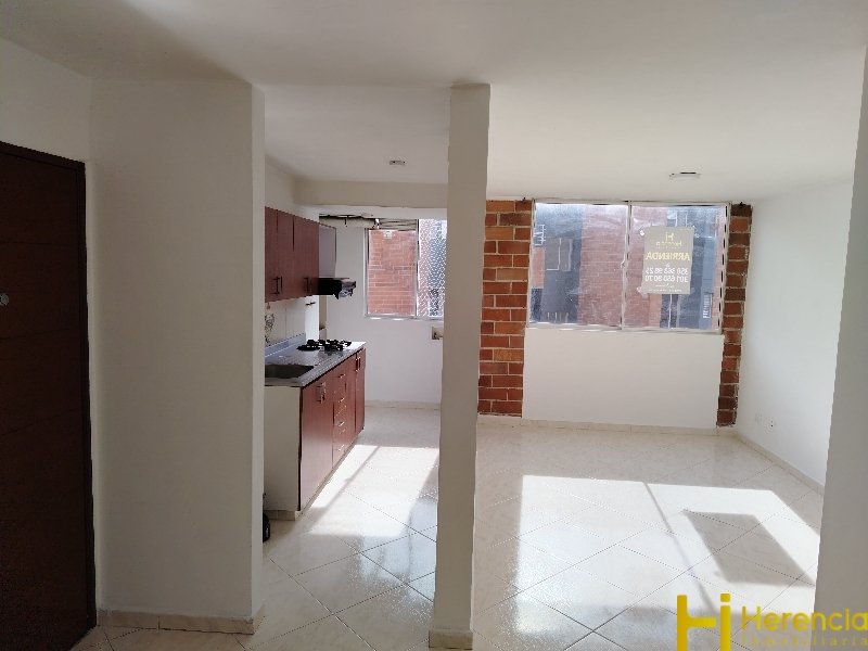 Apartamento en arriendo en Laureles, Medellín · foto 4 de 24