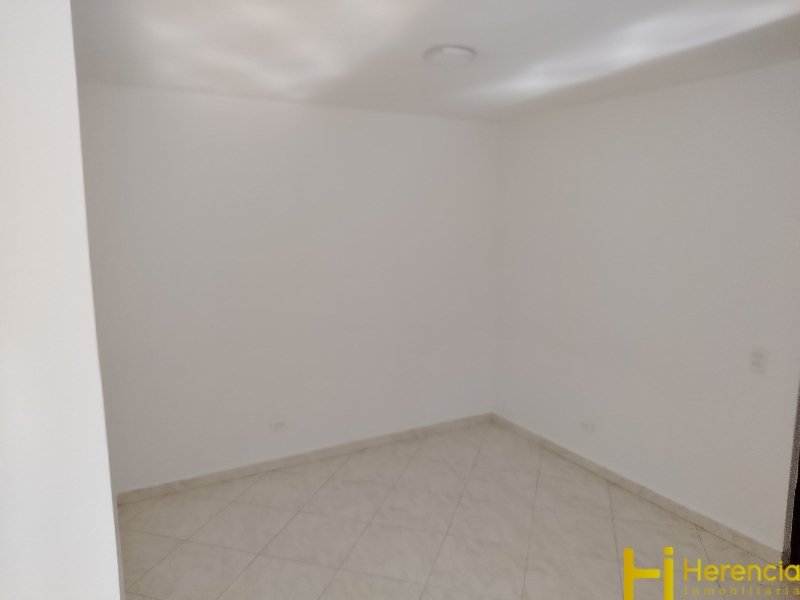 Apartamento en arriendo en Laureles, Medellín · foto 6 de 24