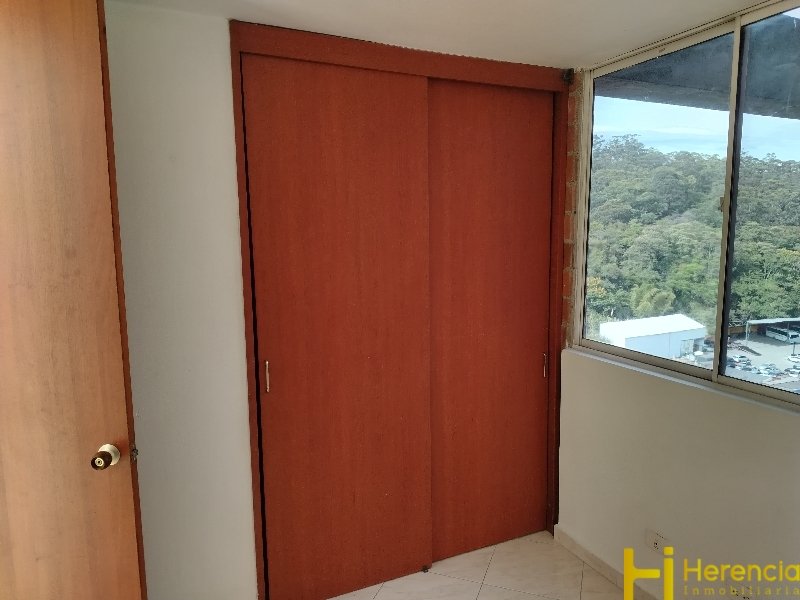 Apartamento en arriendo en Laureles, Medellín · foto 12 de 24