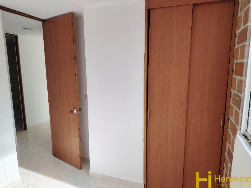 Apartamento en arriendo en Laureles, Medellín · foto 14 de 24