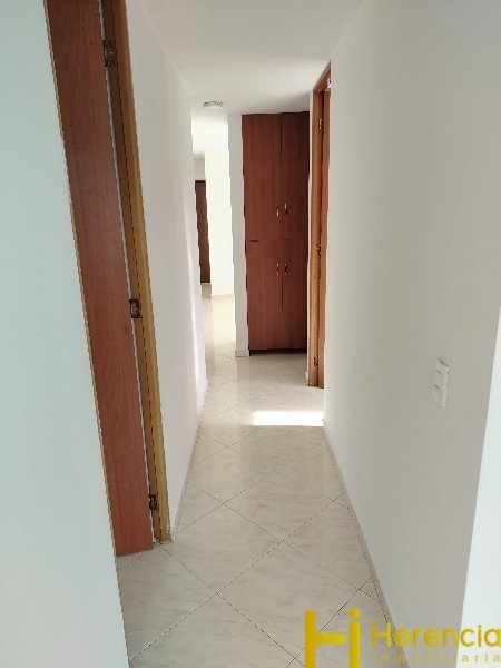 Apartamento en arriendo en Laureles, Medellín · foto 21 de 24