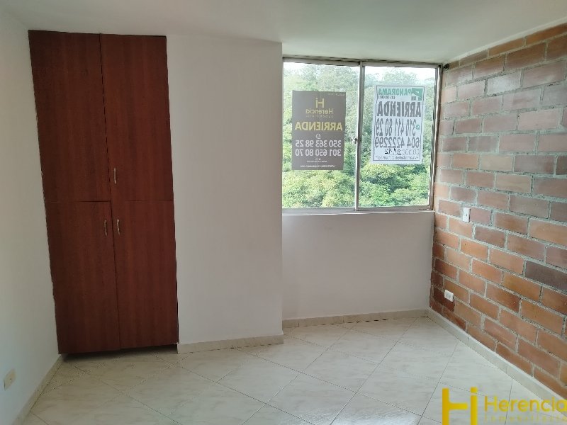 Apartamento en arriendo en Laureles, Medellín · foto 22 de 24