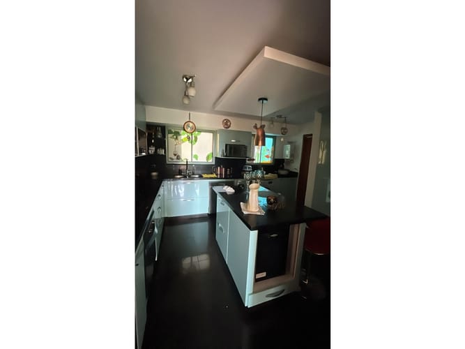 Apartamento de 3 alcobas en venta en La Castellana, Medellín, 125 m² · foto 10 de 18