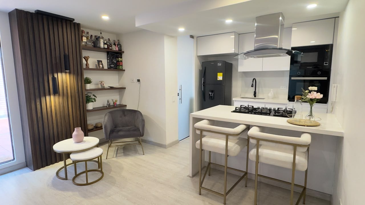 Apartamento en venta en Cedritos, Bogotá · foto 4 de 23