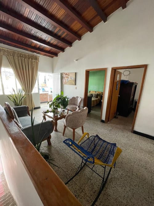 Casa de 8 alcobas en venta en Centro, Piedecuesta, 221 m² · foto 2 de 23