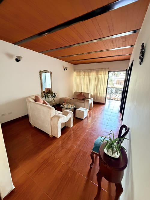 Casa de 7 alcobas en venta en El Jardin, Cali, 230 m² · foto 14 de 21