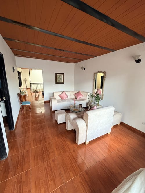 Casa de 7 alcobas en venta en El Jardin, Cali, 230 m² · foto 16 de 21