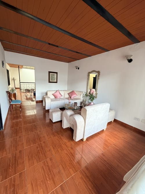 Casa de 7 alcobas en venta en El Jardin, Cali, 230 m² · foto 17 de 21