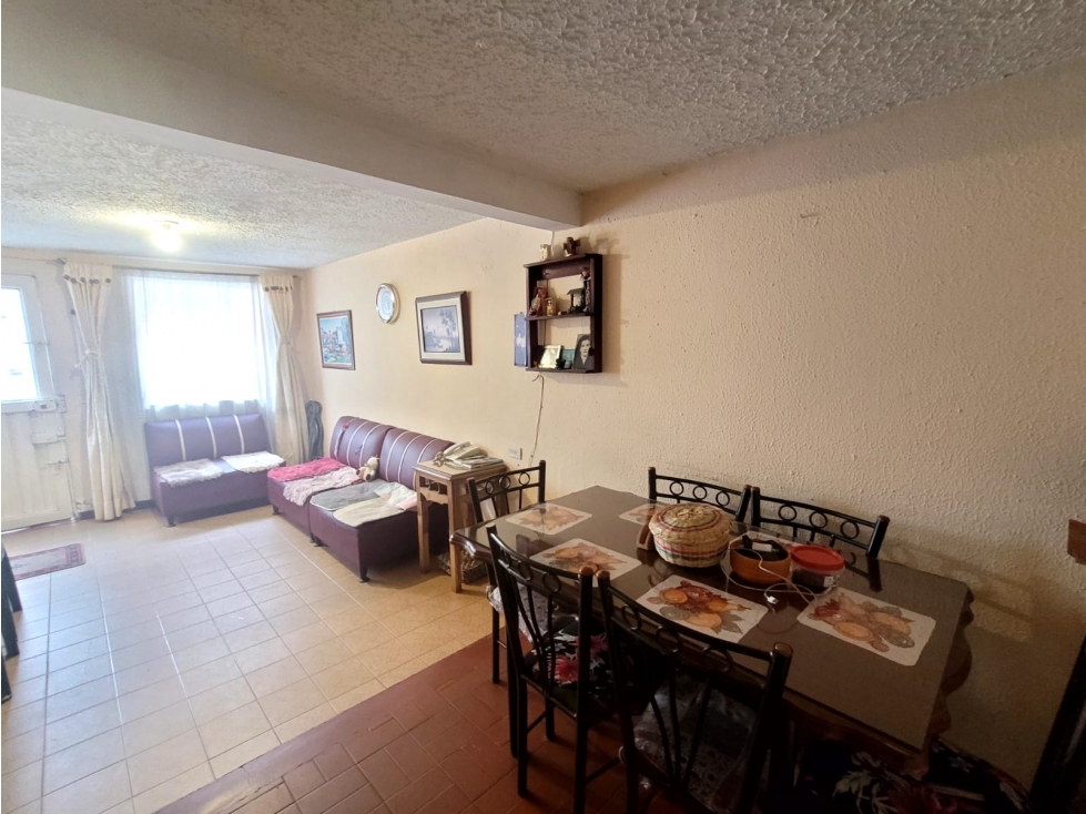Casa en venta en Candelaria La Nueva, Bogotá · foto 4 de 14