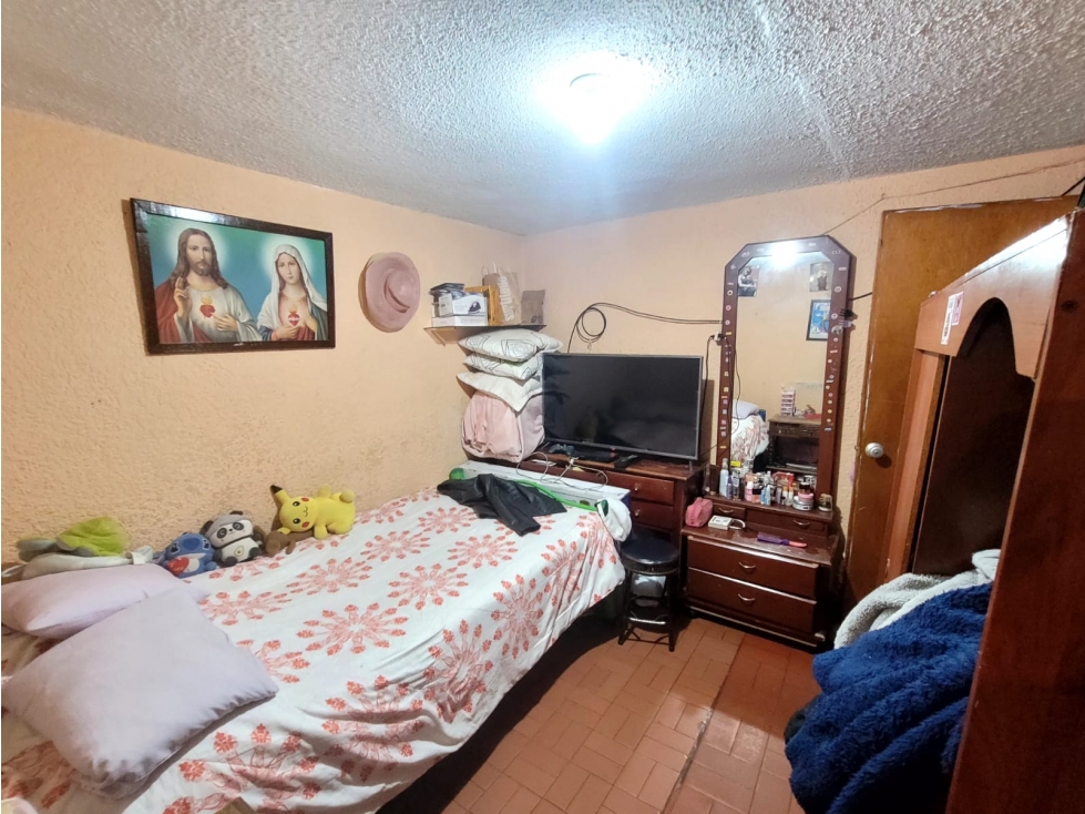 Casa en venta en Candelaria La Nueva, Bogotá · foto 9 de 14