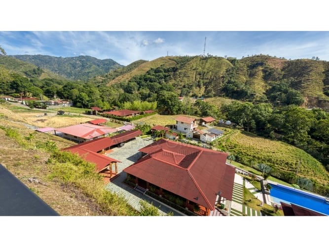 Casa de 7 alcobas en venta en El Totumo, Ibagué, 2000 m² · foto 6 de 24