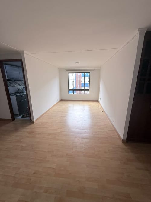 Apartamento de 3 alcobas en venta en Fontibon, Bogotá, 67 m² · foto 2 de 19
