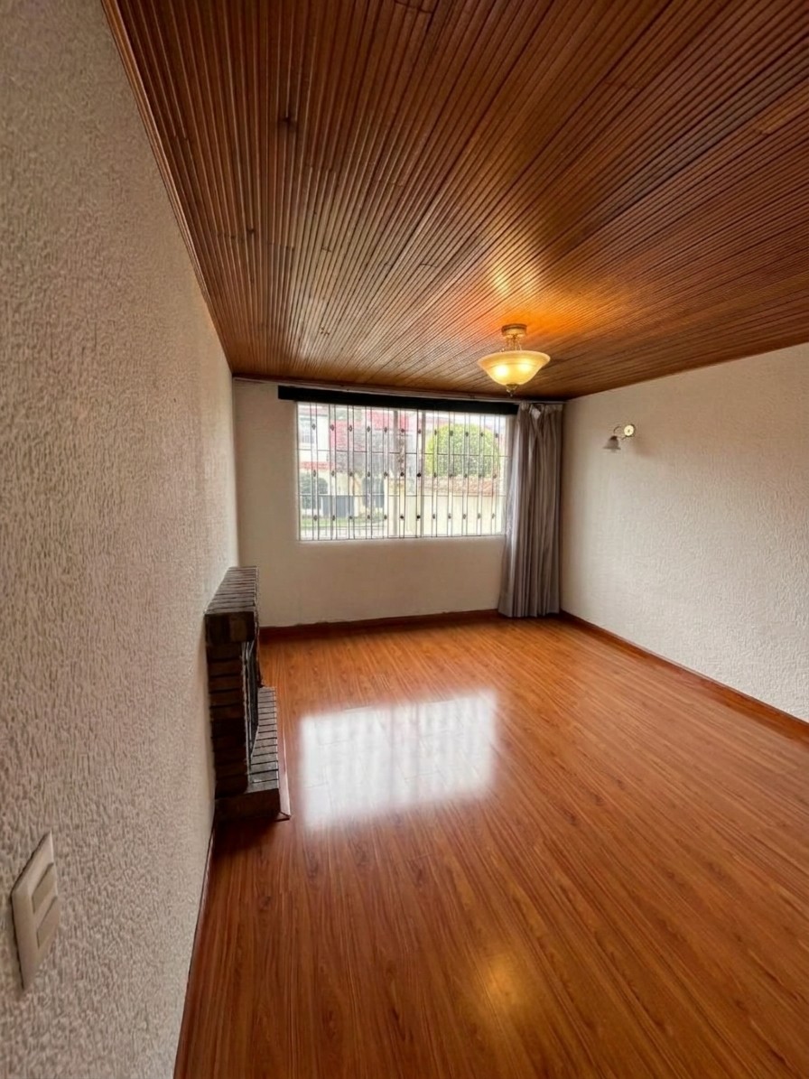 Casa en venta en Villa Magdala, Bogotá · foto 5 de 13
