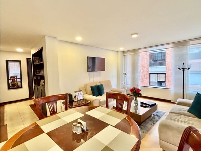 Apartamento en venta en La Carolina, Bogotá · foto 2 de 22