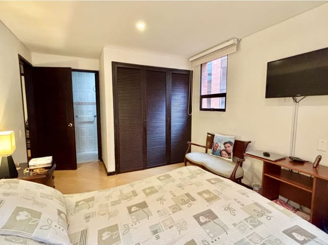 Apartamento en venta en La Carolina, Bogotá · foto 10 de 22