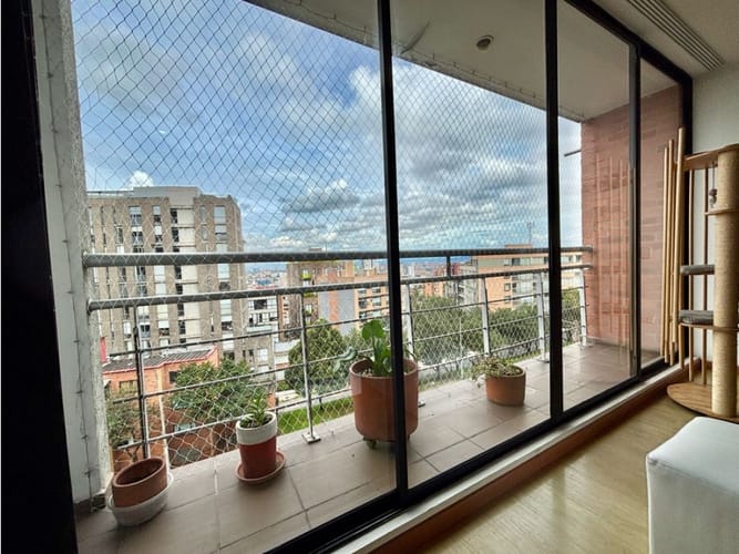 Apartamento de 2 alcobas en venta en Bosque Calderon, Bogotá, 79 m² · foto 3 de 17
