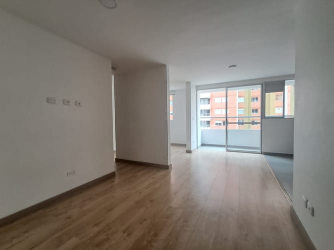 Apartamento de 2 alcobas en venta en Las Antillas, Envigado, 61 m² · foto 3 de 20
